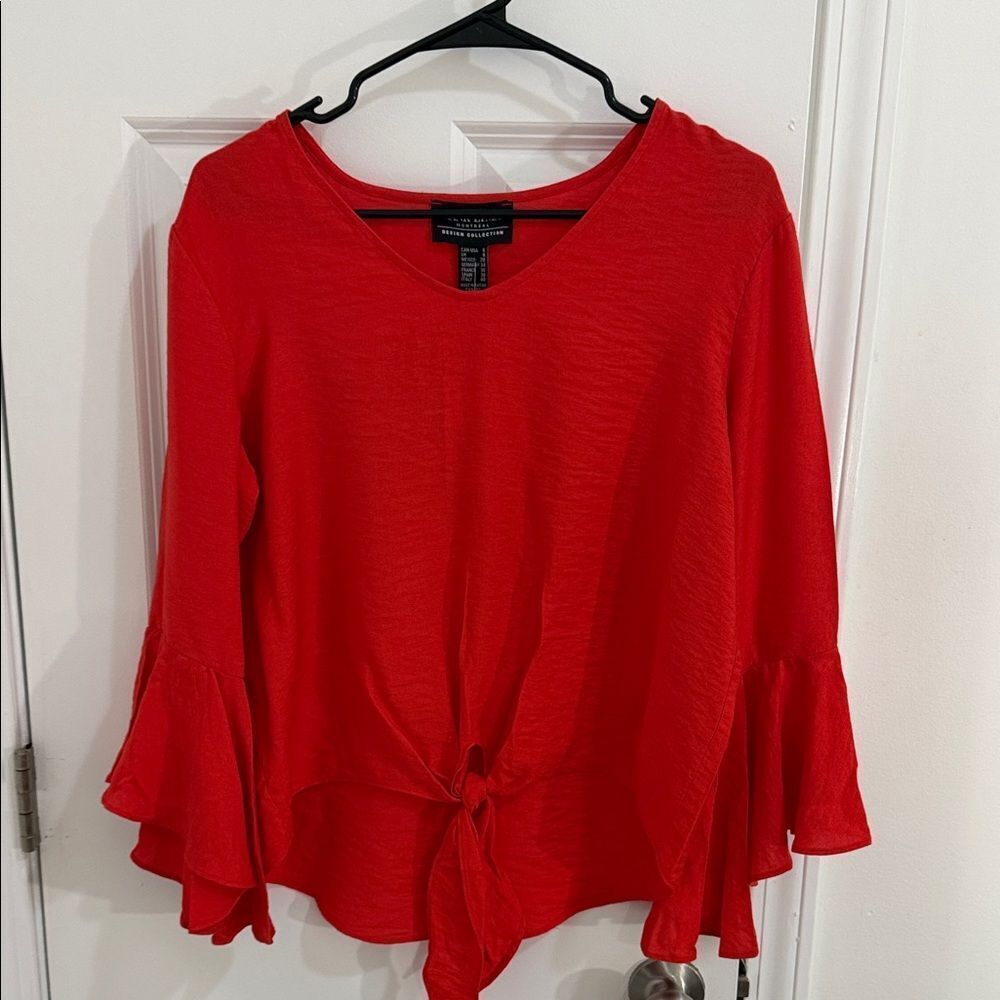 Frank Lyman Design Red Flared Sleeve Blouse. Size 6 NWT